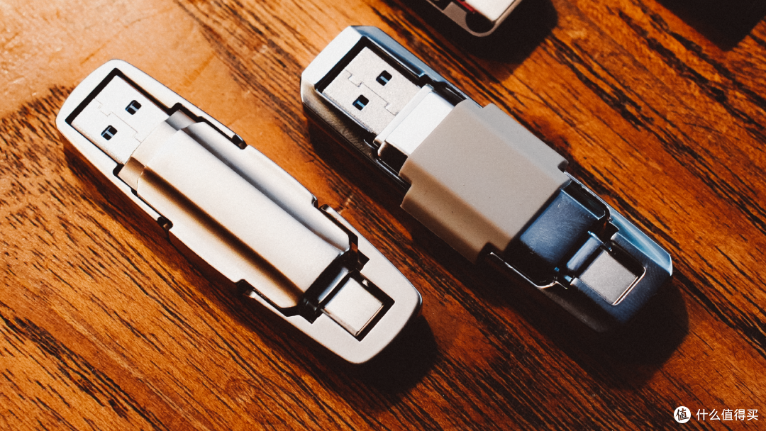 1T大容量固态U盘横评：超大文件+脏盘测试，还真有U盘不掉速？