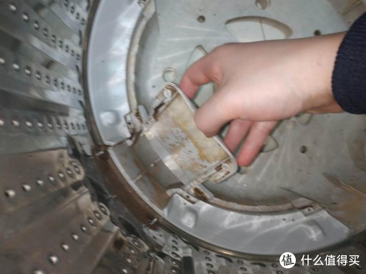 全拆洗海尔XQB55洗衣机内桶时螺栓要拧相同圈数以防无法配平