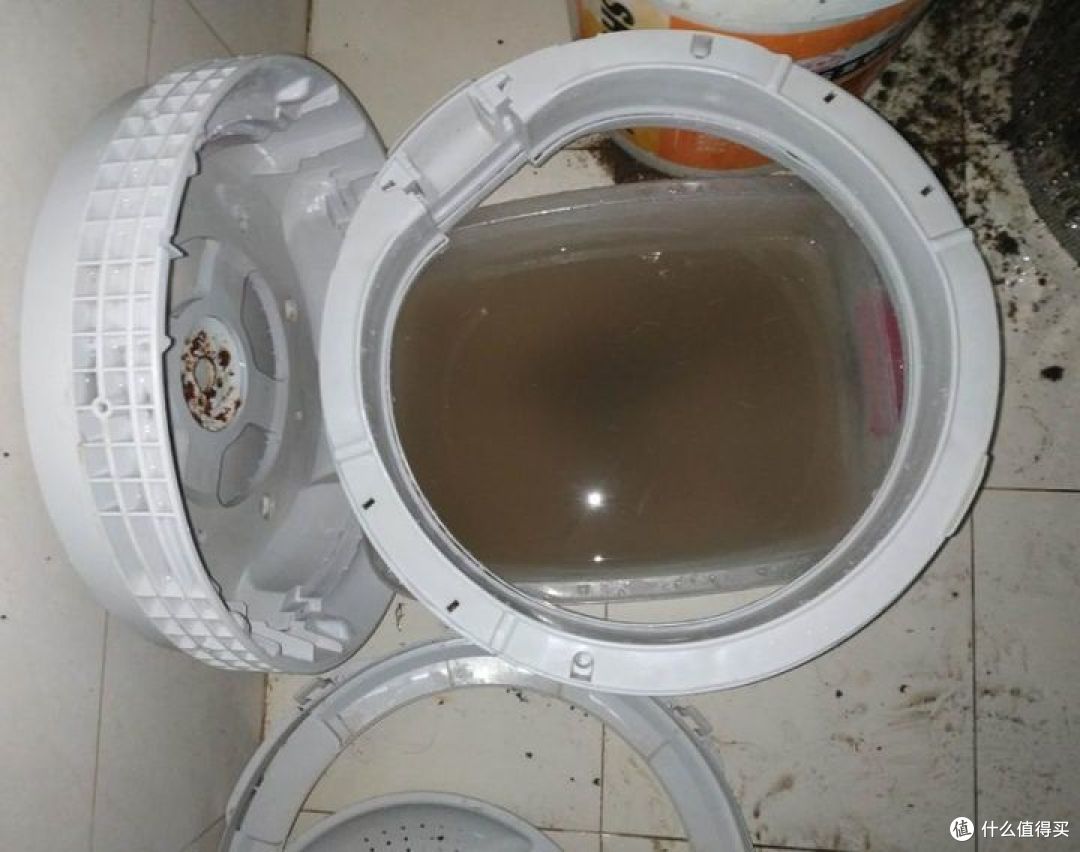 全拆洗海尔XQB55洗衣机内桶时螺栓要拧相同圈数以防无法配平