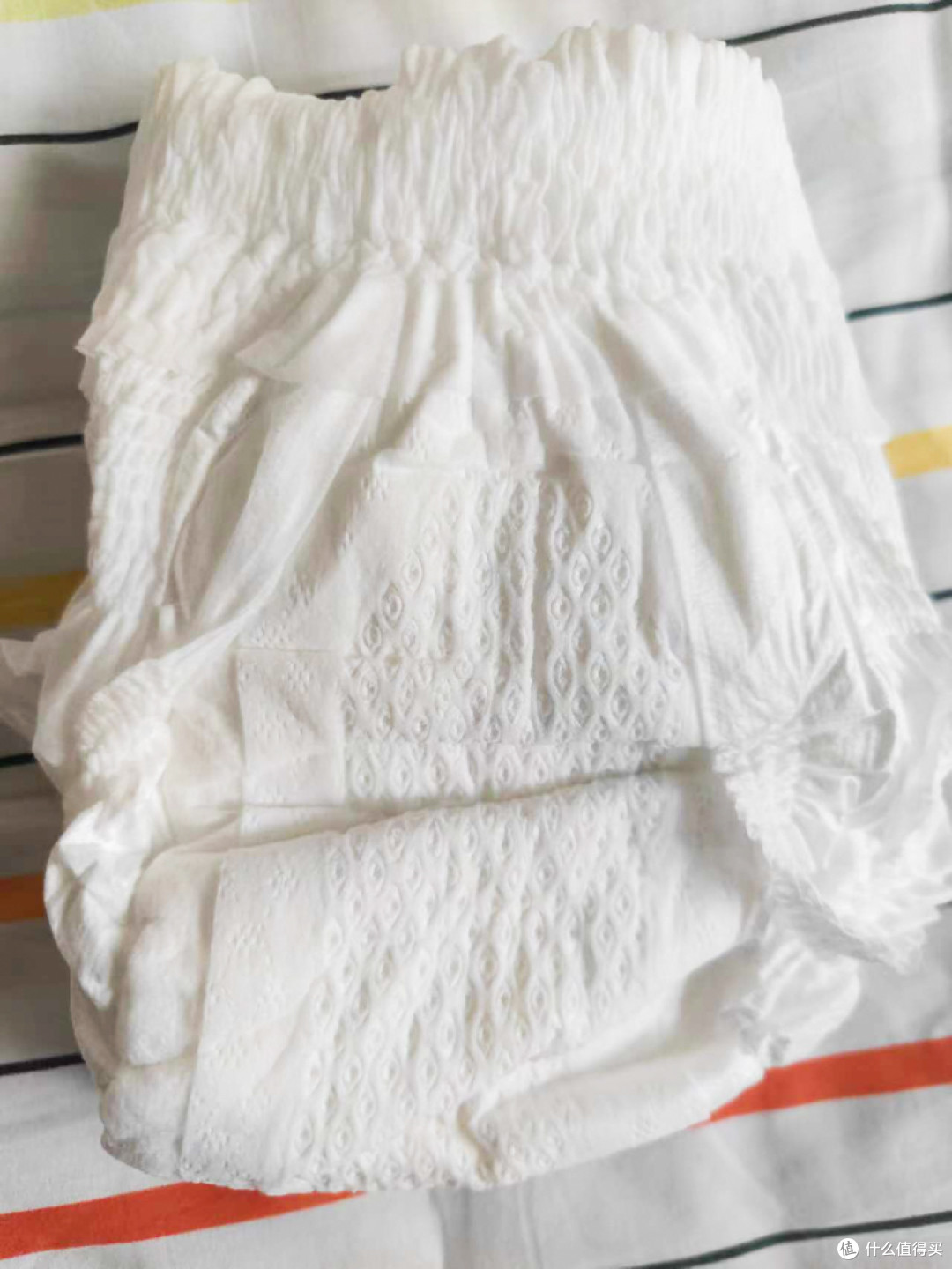 屁屁研究所——12款不同品牌的尿不湿（7款纸尿裤+5款拉拉裤）无广实测大横评