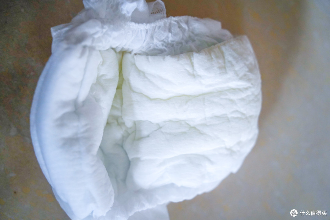 屁屁研究所——12款不同品牌的尿不湿（7款纸尿裤+5款拉拉裤）无广实测大横评