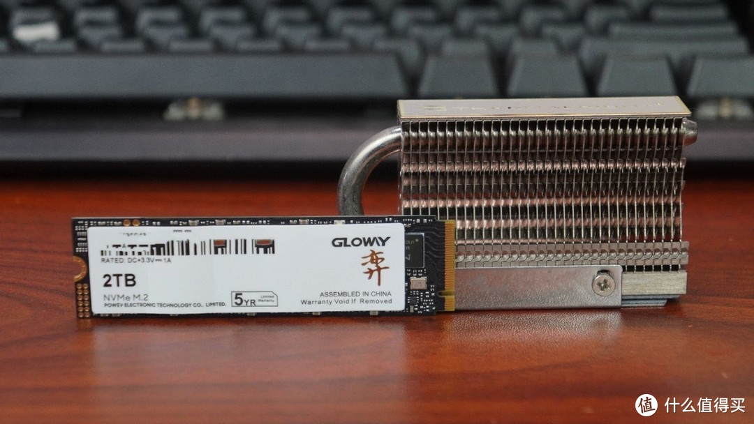 光威PCIe 4.0 弈系列 2TB体验，联芸+长存国产固态硬盘便宜但很强
