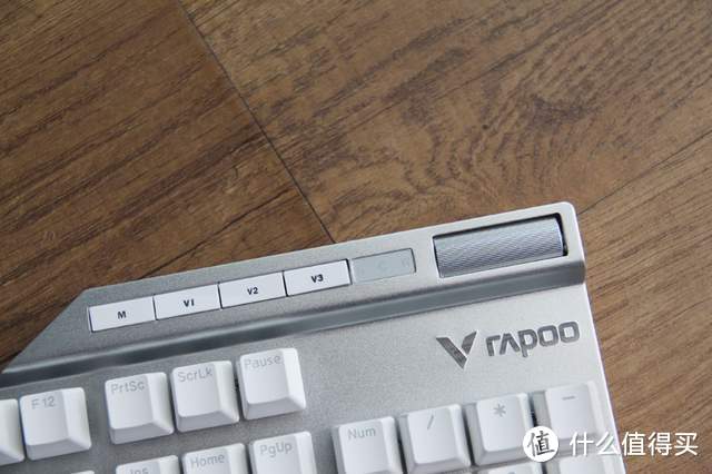 能自由换轴的键盘是种什么体验？说说新到手的雷柏V700DIY键盘