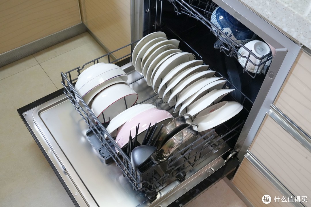 完美平替消毒柜，小厨房也能拥有洗碗机！海尔Z1洗消一体机开箱评测