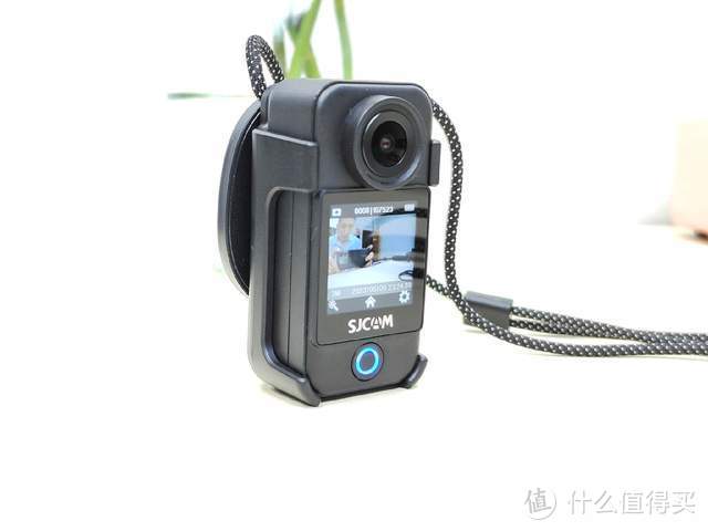 SJCAM C300记录仪，6轴陀螺仪防抖搭配4K画质，畅享行业发烧级配置