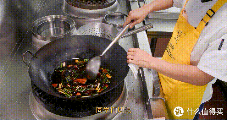 厨师长教你：“鱼酱油”的家常做法，蒸、焖、烧、白灼，一汁多用