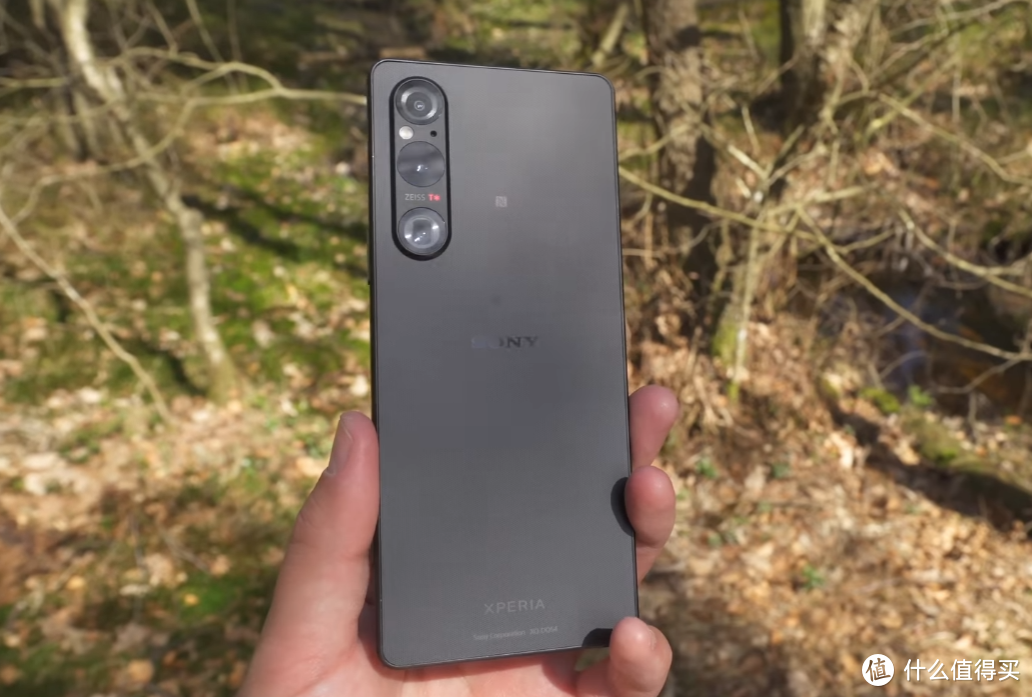 索尼Xperia1V提前体验，塔尖级4K直屏惊艳，除了价格一切都很好