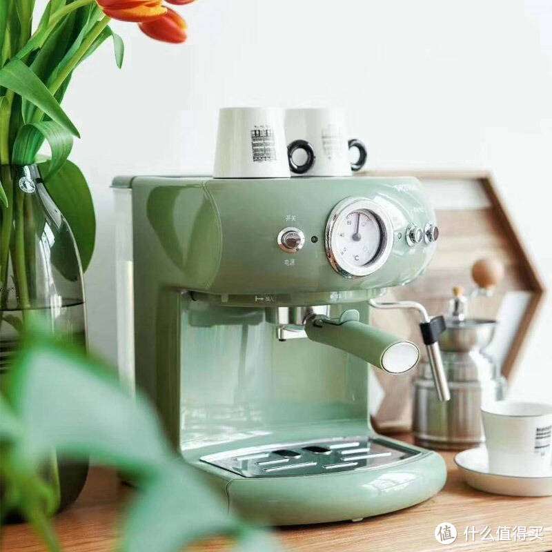 柏翠复古风意式咖啡机，变身咖啡制作高手