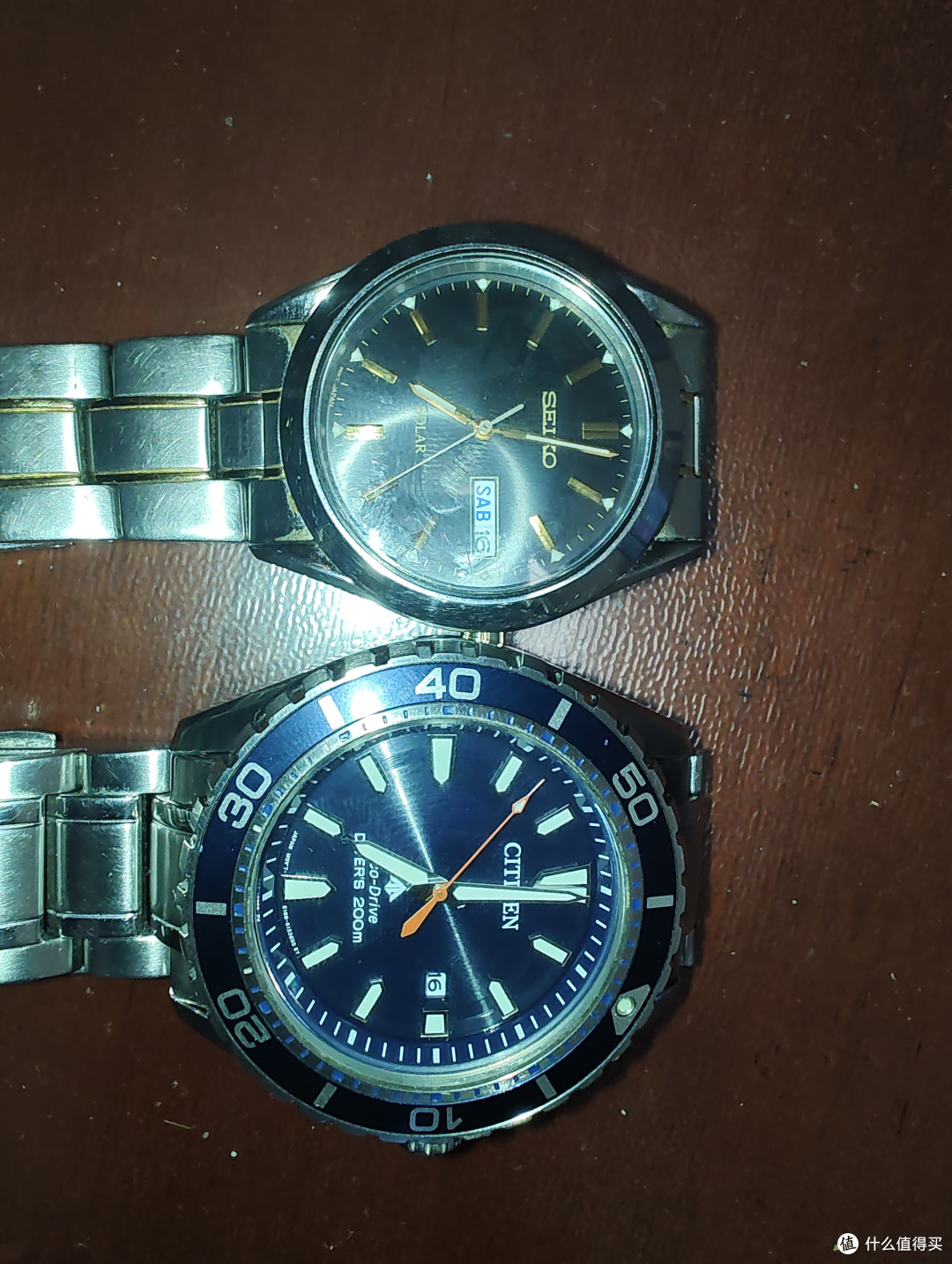 seiko间金款光动能手表