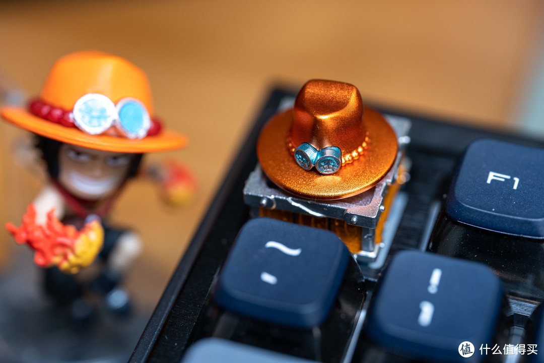 你的键盘上从此有了艾斯＆萨博—ZOMO航海王键帽开箱
