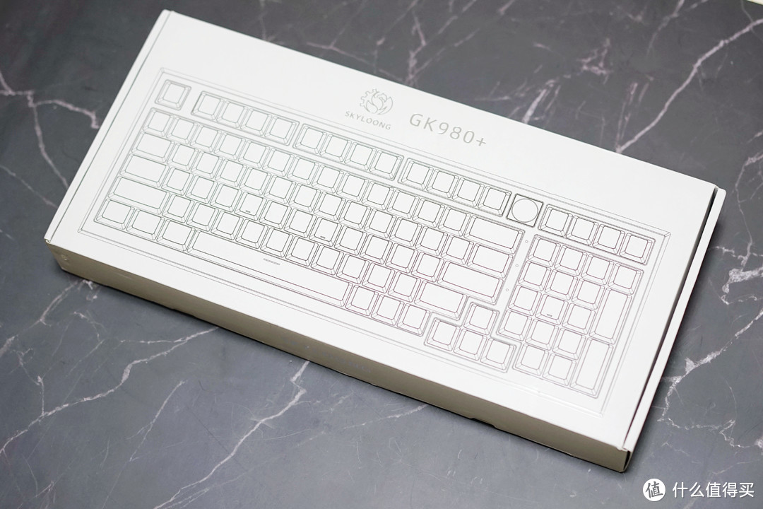 不得不说，这把光轴键盘确实值得一看丨小呆虫GK980机械键盘测评体验
