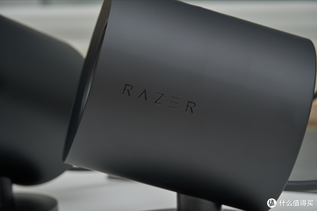 音效灯效双绝，更有专属游戏优化 雷蛇 Razer 天狼星V2 2.1声道音频系统 首发测评