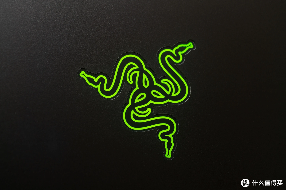 Razer Blade 16 2023 评测：身形最优雅，mini-LED 双模显示器，顶级游戏性能的电竞笔电