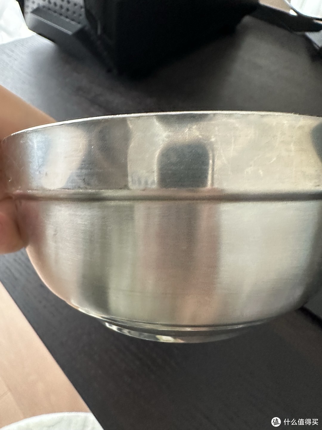 这个不锈钢的碗很适合小朋友