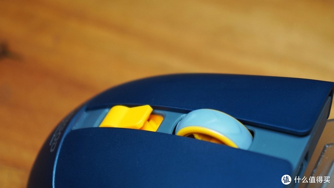 凑齐杜伽Hi系列键鼠套装，小巧时尚的杜伽Hi Click无线鼠标