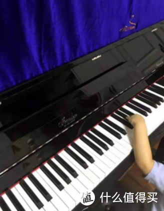 专业教学选博兰斯勒钢琴，音色出众弹奏更动听