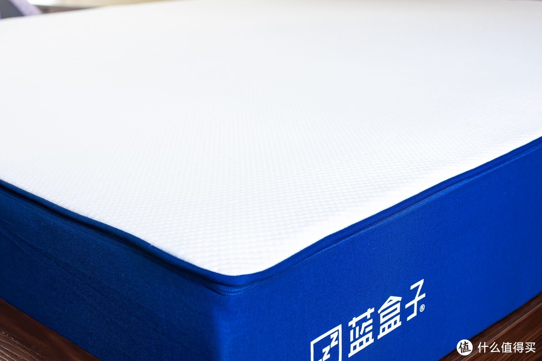 高品质睡眠，离不开好床垫！这款蓝盒子Z1，我愿称之为护腰神器