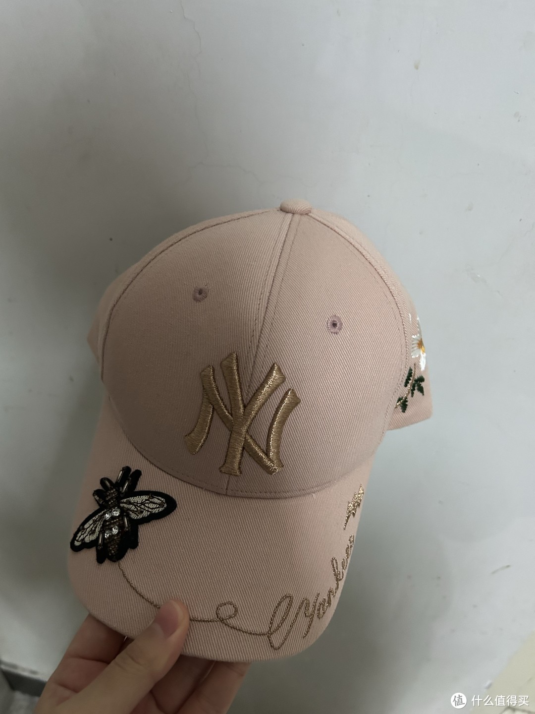MLB帽子搭配起来蛮漂亮的嘞