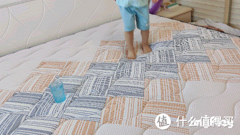 一张床垫，多种睡法，家用床垫就该这么选：深度体验顾家筑梦垫M0023双面弹簧床垫