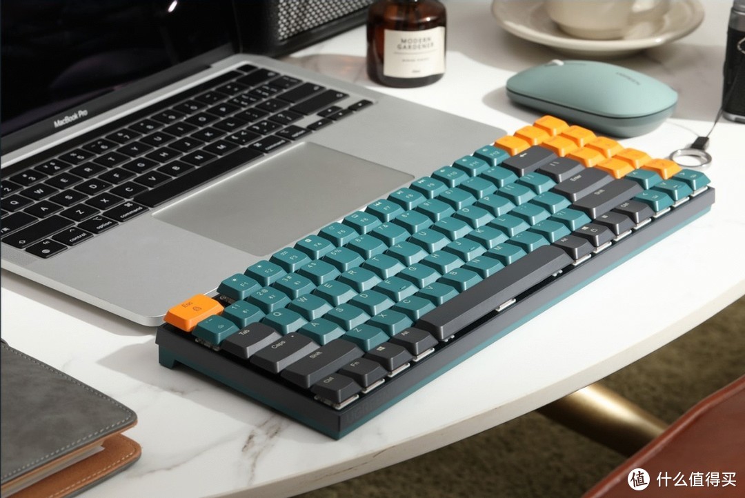 绿联ku102矮轴机械键盘：男生1㎡高效生产力的办公利器