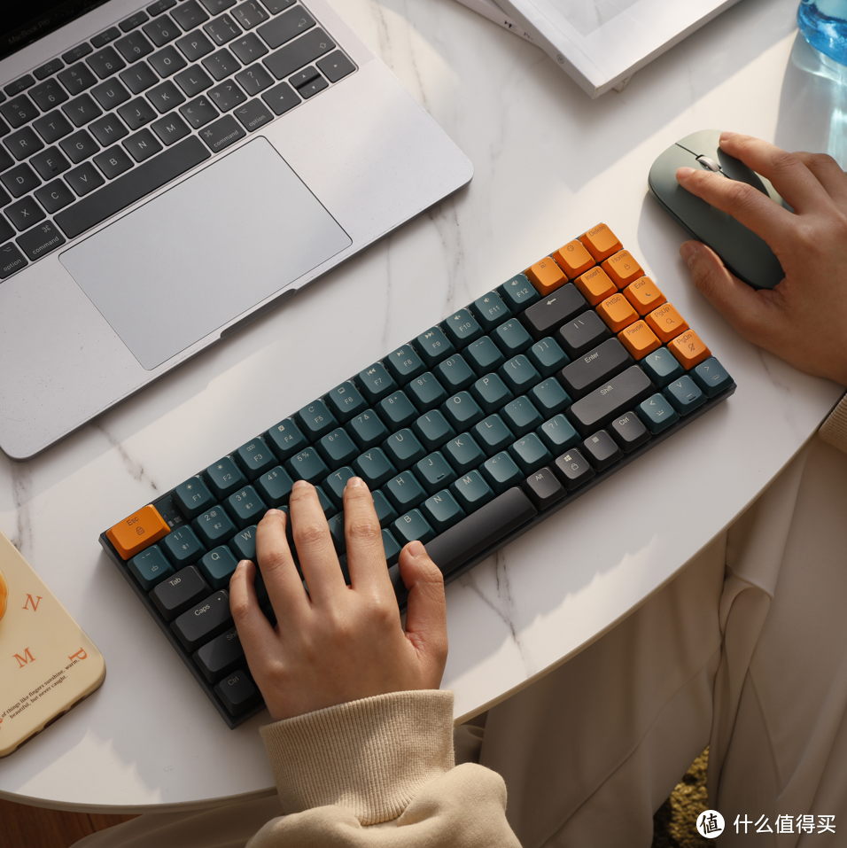 绿联ku102矮轴机械键盘：男生1㎡高效生产力的办公利器