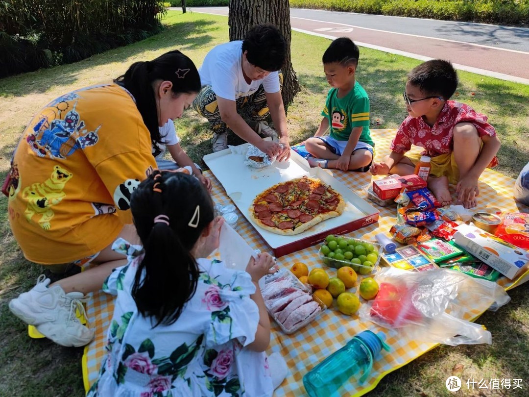 孩子喜欢待在家里，不爱出门怎么办？教你5招，让孩子彻底爱上户外运动