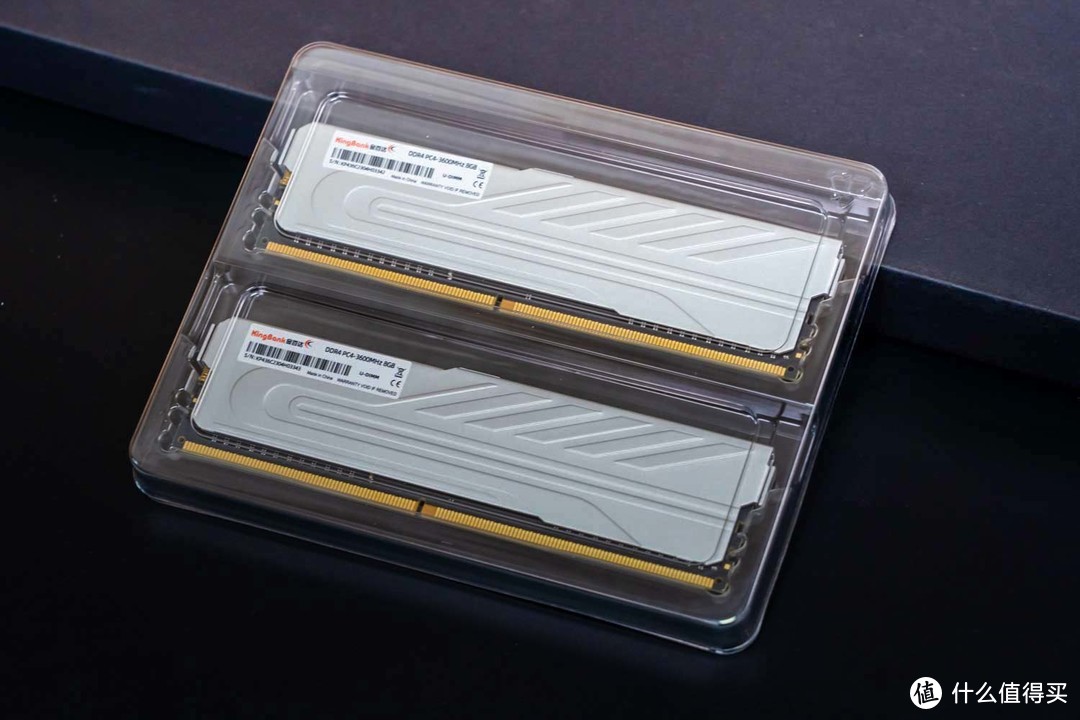 金百达银爵DDR4 3600Mhz套条超频评测：稳定在4200Mhz完全OK