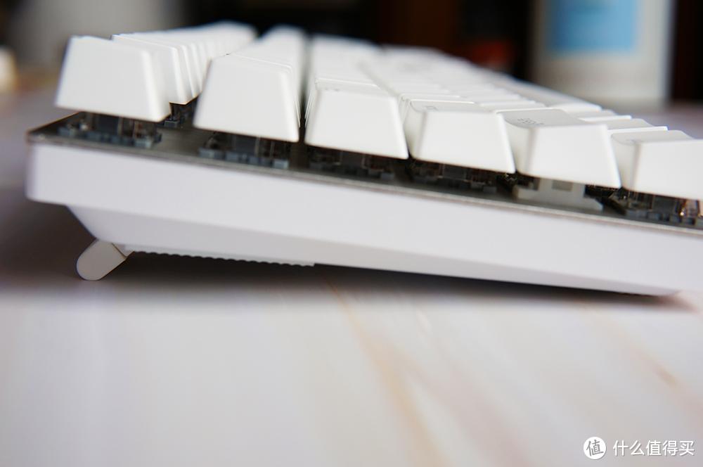 随心换轴，玩出个性：雷柏V700DIY全尺寸RGB热插拔机械键盘评测