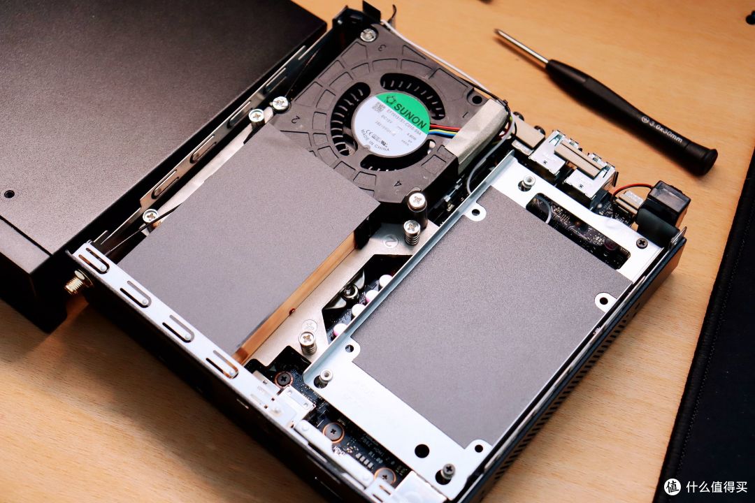 7+1个USB口、3个硬盘位—华硕PB62mini主机商用家用皆可_台式机_什么值得买