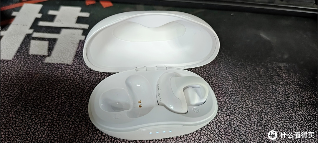 骨聆SS900骨传导耳机：突破传统，非入耳式的TWS真无线耳机