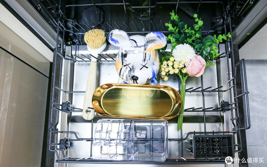 海尔洗碗机Z1评测：洗碗消毒烘干一体化，还在担心洗不干净吗？