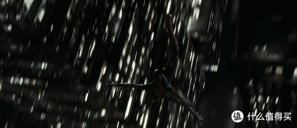 《蜘蛛侠：纵横宇宙》：绝不温和走进这命运，那就绚丽逃出这宿命