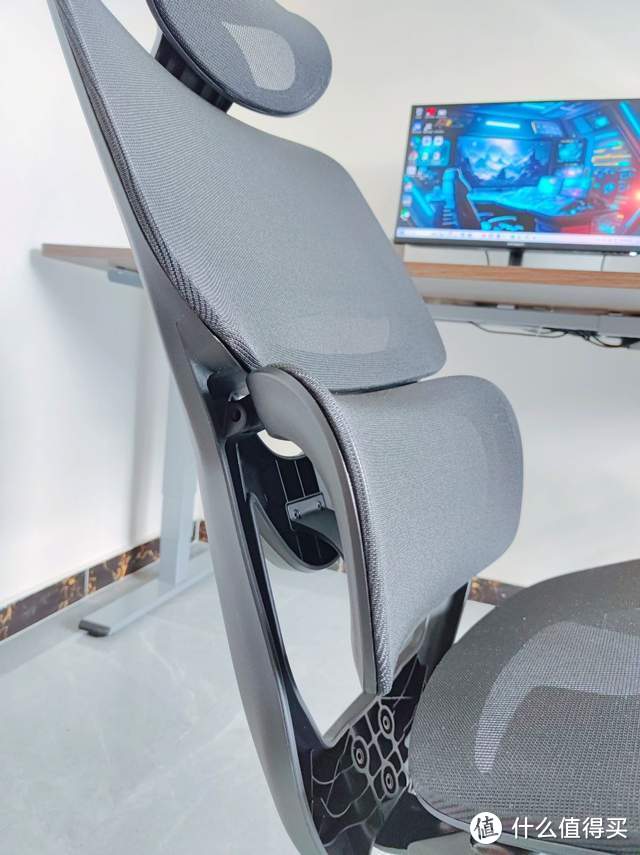 真舒服！这应该是800价位zui值得入手的人体工学椅
