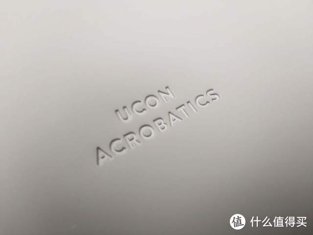 实用且独具风采：Ucon Acrobatics Jasper卷盖双肩包