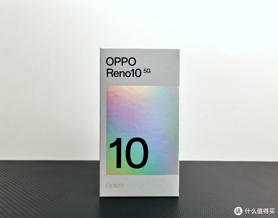 OPPO Reno10手机评测：视界之窗经典镜头设计，打造独特优雅质感