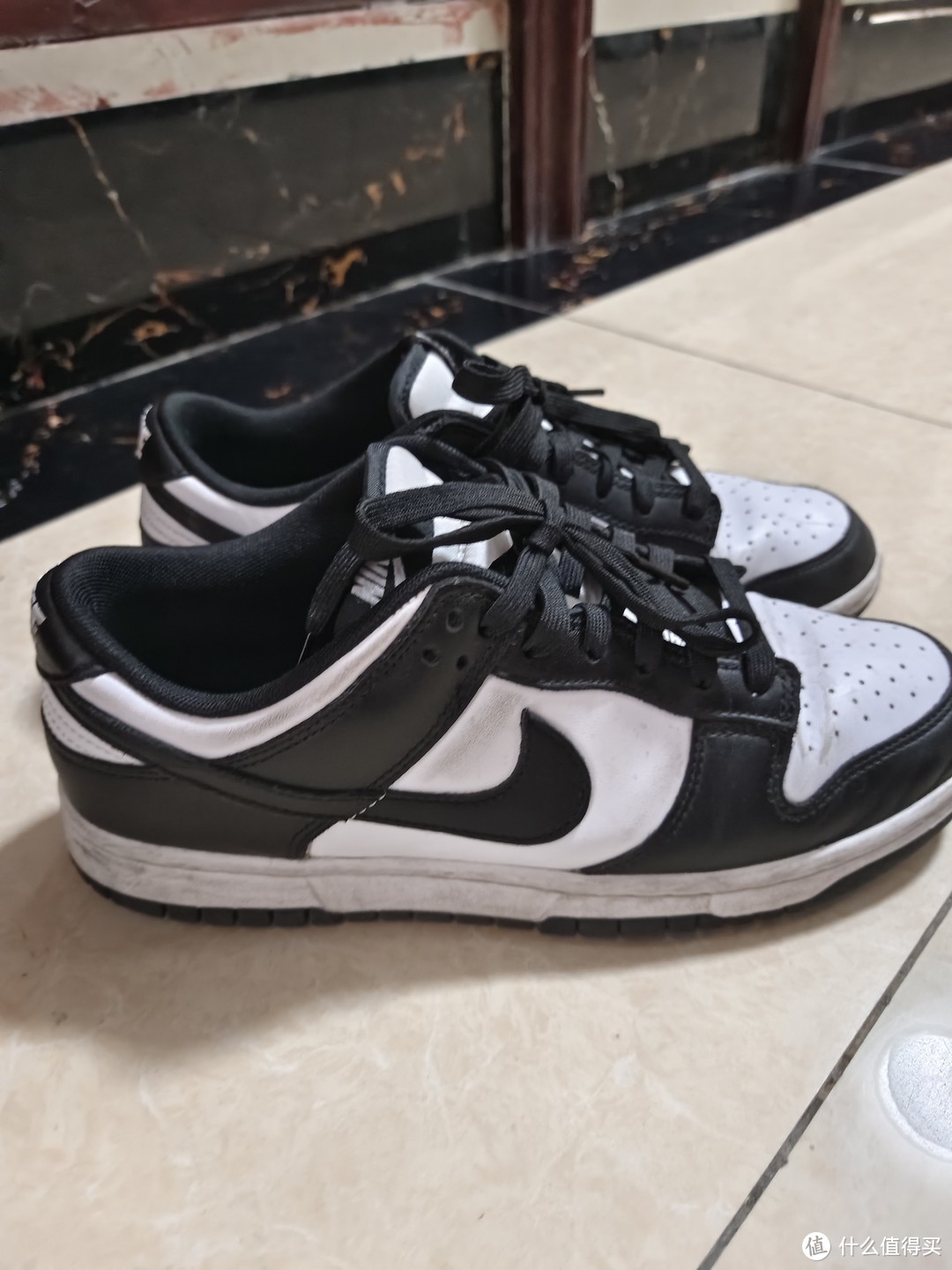 曾经平价买不到的nike dunk熊猫小运动鞋现在随便买