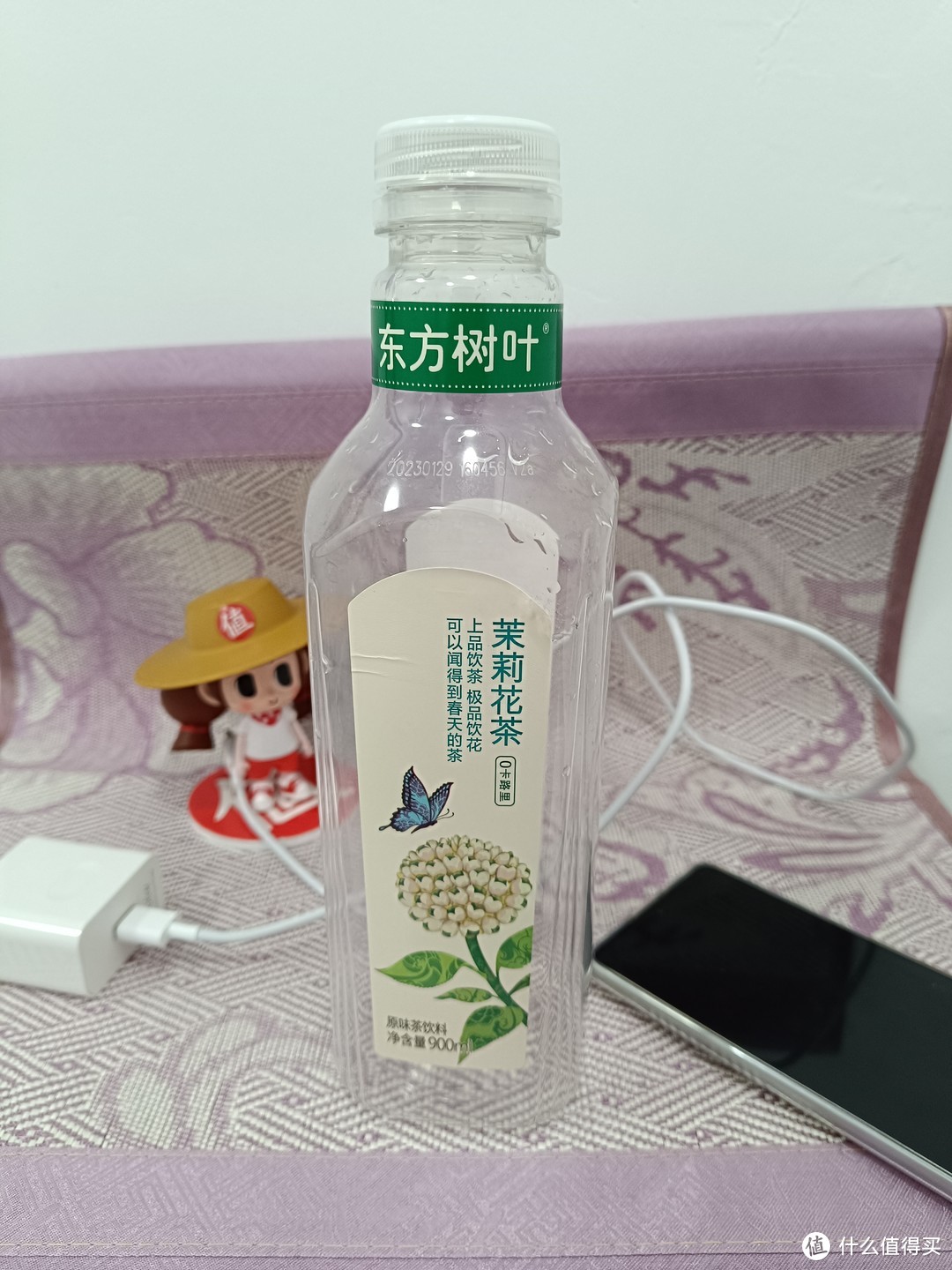 900ml一大瓶的茉莉花茶，畅快芬芳