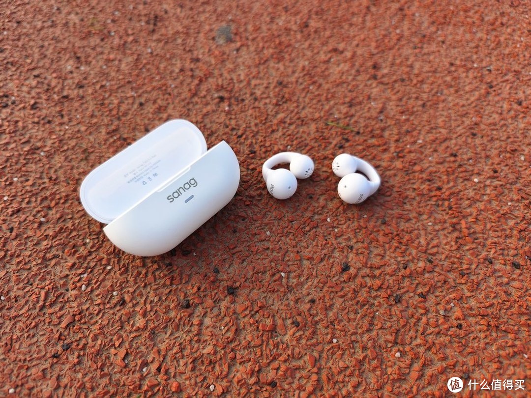 超高颜值！极具性价比！sanag塞那Z36s Pro Max年轻时尚耳夹式运动耳机测评