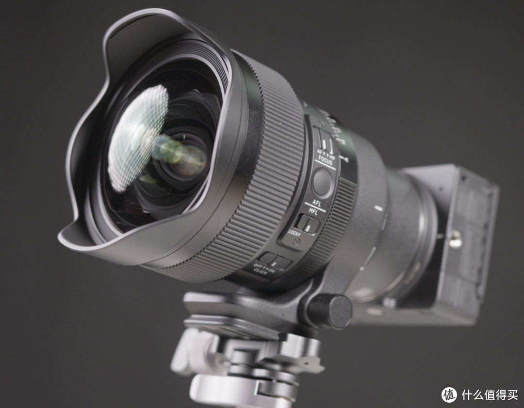 相机史上首颗F1.4的14mm镜头—适马14mm F1.4 DG DN | Art