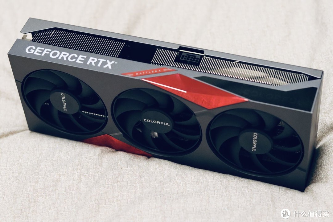 七彩虹战斧RTX 4070 TI开箱评测