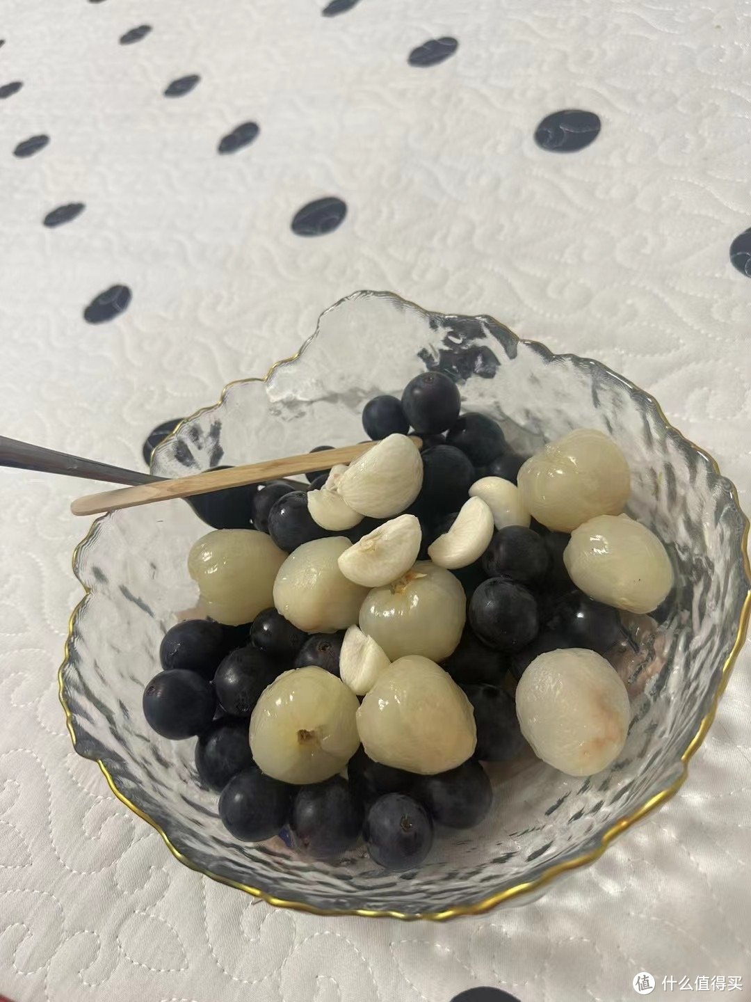 夏天来一碗荔枝蓝莓，清清凉凉太补啦
