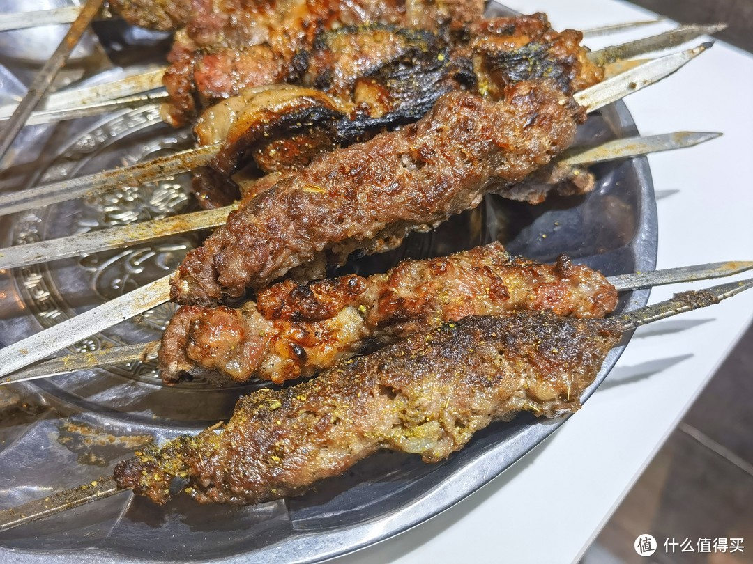 寻味新疆5⃣：喀什·褒贬不一的白公羊烤肉拉面店