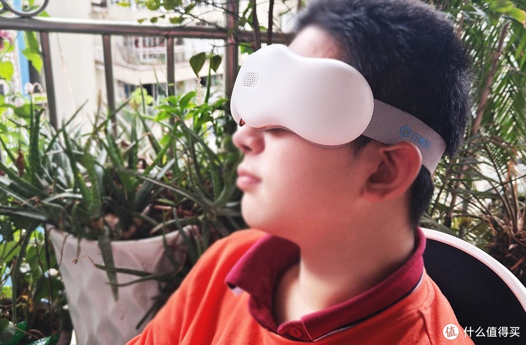 孩子学习的护眼小神器，云康宝眼部按摩仪