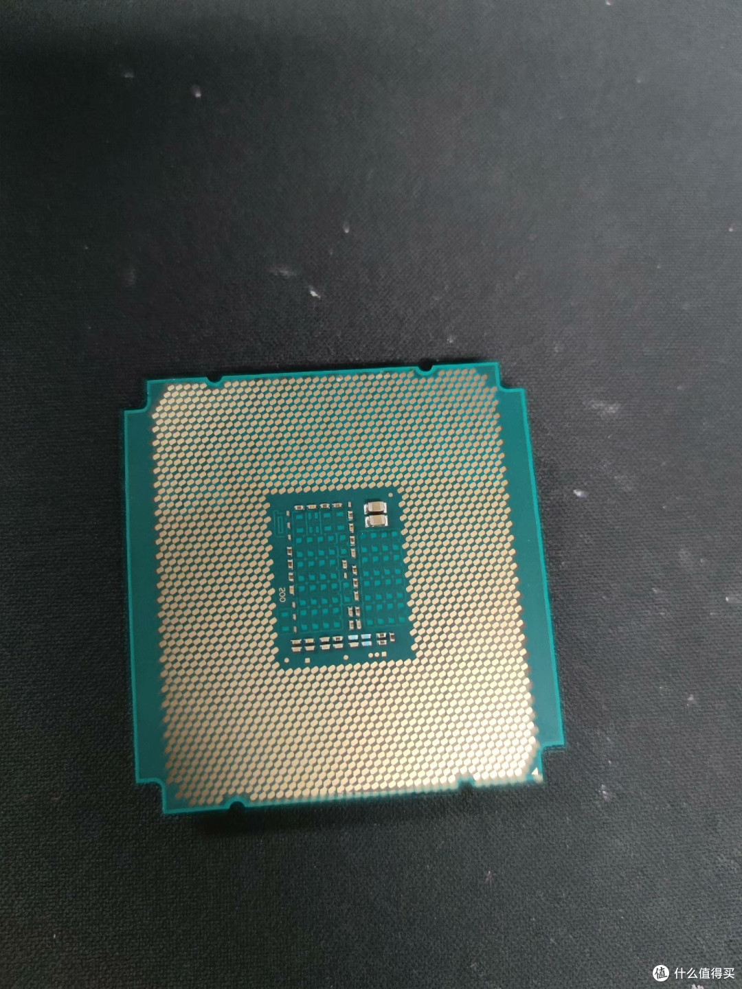 百元鸡血英特尔e52698bv3隐藏款cpu