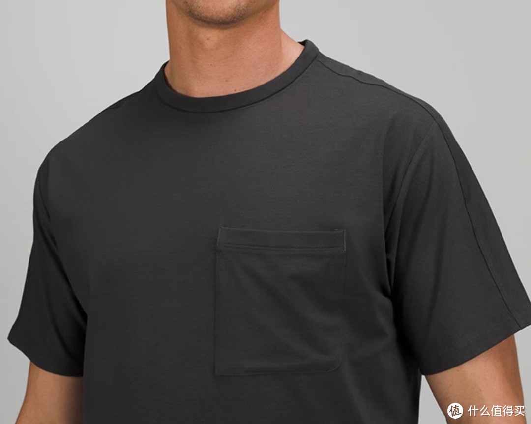lululemon Fundamental™ 男士运动口袋T恤