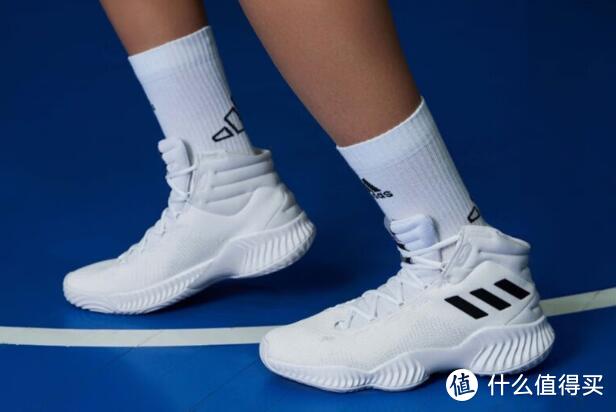 阿迪达斯经典篮球鞋，脚感舒适给你稳稳地安全感!