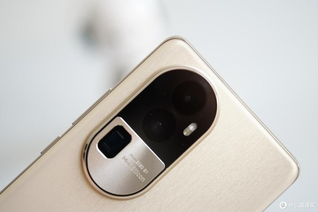 继承旗舰实力的opporeno10pro算得上是背刺满配影像机的黑马吗