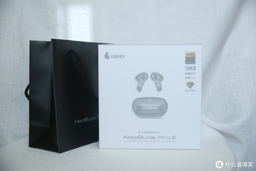 是徒有其表，还是名副其实，深度体验漫步者旗舰耳机-NeoBuds Pro 2