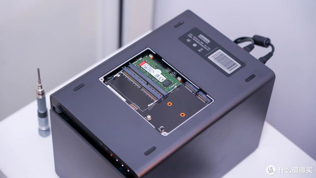 新品NAS，最强4盘位丨绿联DX4600 Pro到底能冲吗？实测上手告诉你！