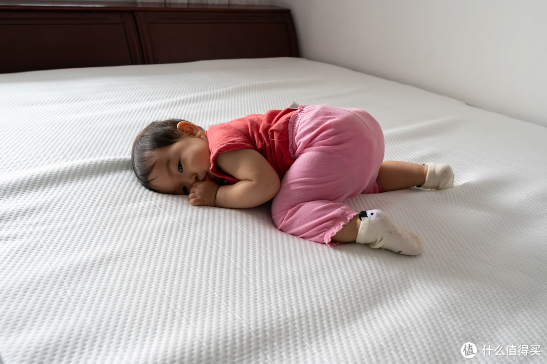 如何改善“产后+上班族”的腰酸背痛？宝妈宝爸真实体验，哪种床垫最舒适！